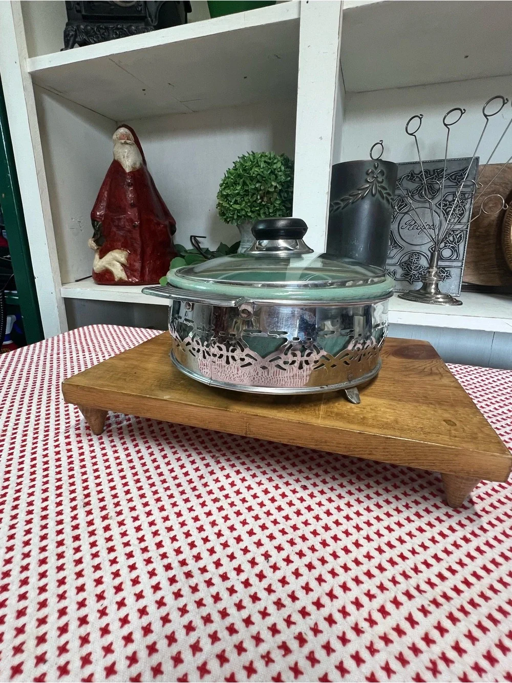 Vintage oven proof USA stoneware dish with metal holder grandma core cookware